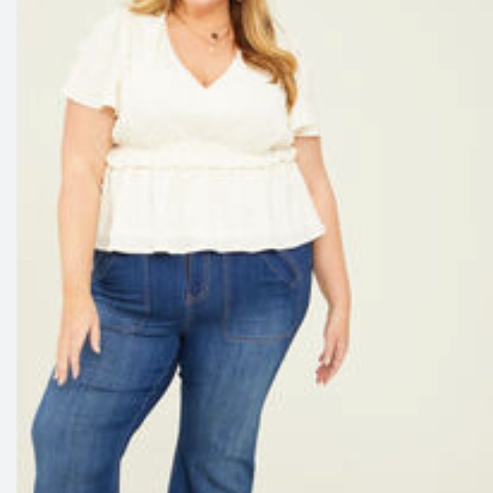 ARULA Ivory V-Neck Peplum Blouse - Picture 4 of 7